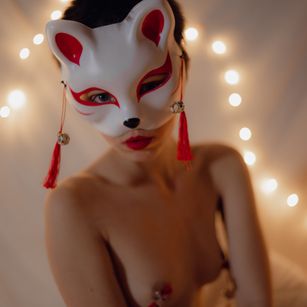 Model - Beauty Bird hairybush