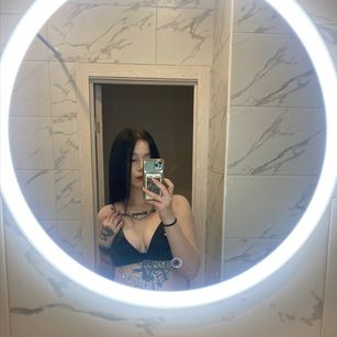 Model - AlineGreeeen student