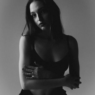 Model - foxyfox striptease