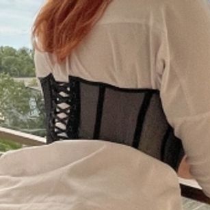 Model - hot fox striptease