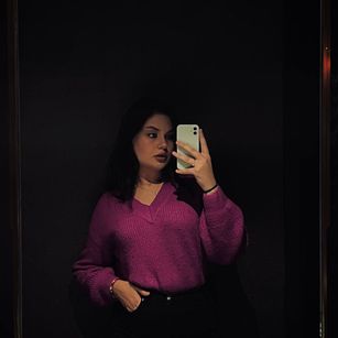 Model - hot fox feet