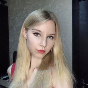 Model - Baila Wood oil