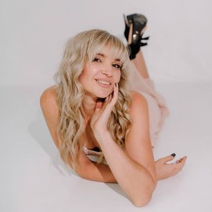 Model - Bel_Cassandra feet