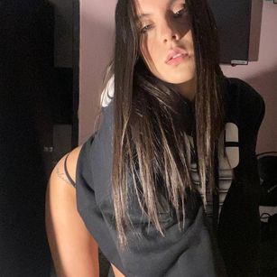 Model - Vittoria. deeptroath