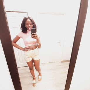 Model - Blackbarbiexoxo single