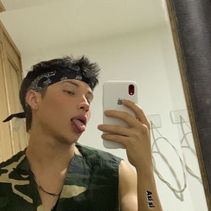 Model - Dan Carterr love