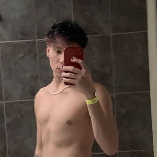 Model - Dan Carterr pleasure