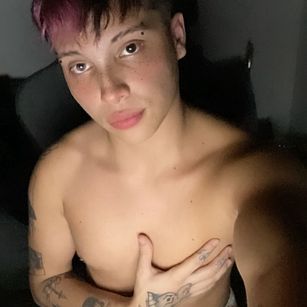 Model - Dan Carterr anime