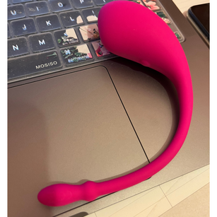 Model - EvaRose1 worship