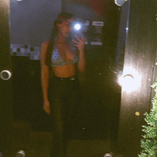 Model - Monserrat milf