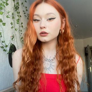 Model - Yo_Pixie young