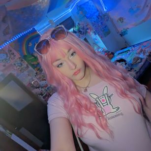 Model - sixfootbrooke hugetits