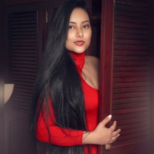 Model - Annyta Concurvas