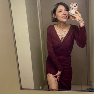 Model - Alyssa Melado petite