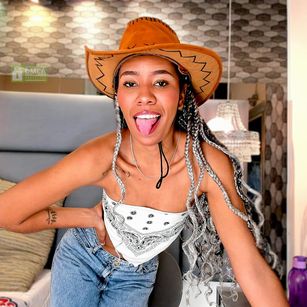 Model - Chocolate Babe smalltits