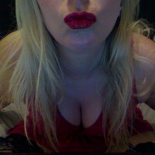 Model - Sexy Tess wet