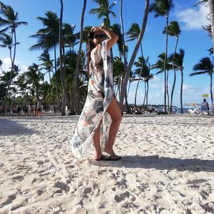 Model - LatinaAtenea smile