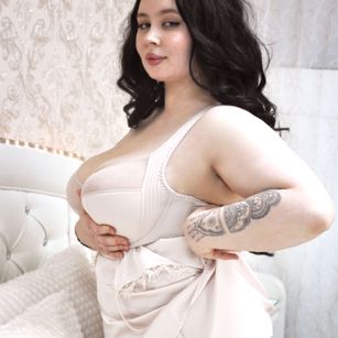 Model - ArielBobs tittyfuck