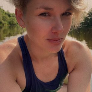 Model - Jane Hush pantyhose