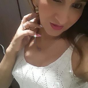 Model - AlannaStone latina