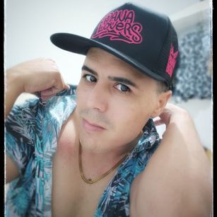 Model - Stremmer Chamo