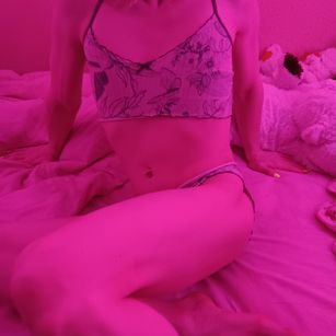 Model - Lori_Myaf Blonde