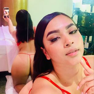 Model - BellaSanders cei