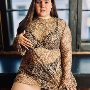 Model - Tina BBW