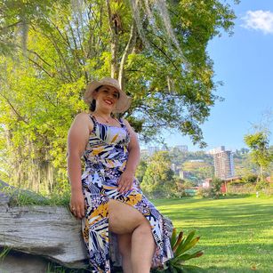 Model - Pamela masturbation