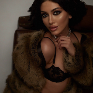 Model - MonikaReed russian