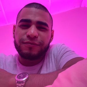 Model - Tony straight