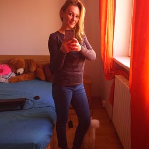 Model - BlondyGirl 3