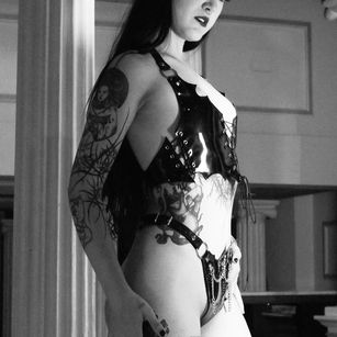 Model - Mantubela cei