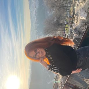 Model - NadiraNoor fetish