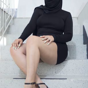 Model - nashira arab