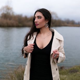 Model - PandoraaXXX bigboobs