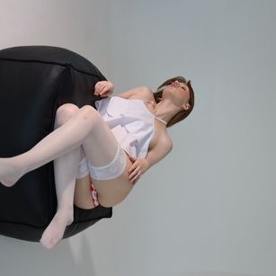 Model - SalutChristine teen