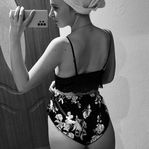 Model - RoxieJoy dirty