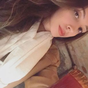 Model - Dominique your queen conversations