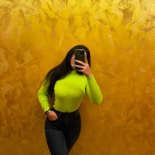 Model - NadiraNoor arab