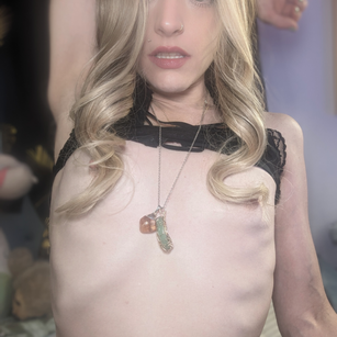 Model - Bonnie Harte tiny