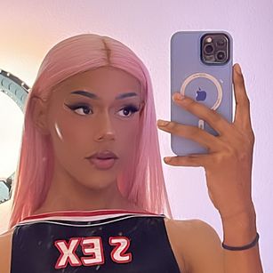 Model - Violet Myers bigcock