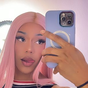 Model - Violet Myers nolimits