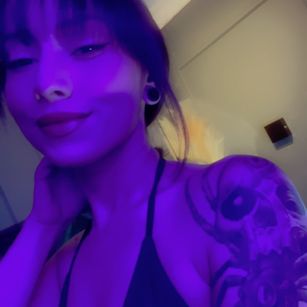 Model - Anyloved lingerie