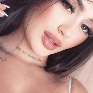 Model - Sophie Carters blowjob