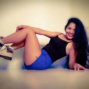 Model - Natasha Lims  girl