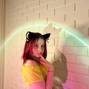 Model - Sophie femdom