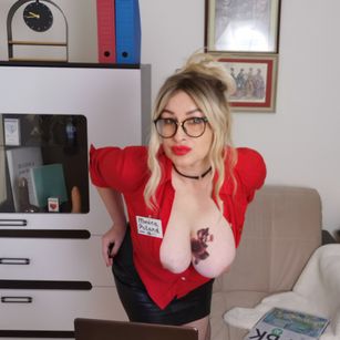 Model - Holly_Molly bigboobs