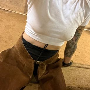 Model - Klew farmgirl