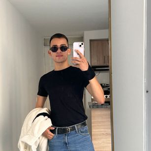 Model - Dick Monroy feet